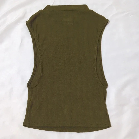 UO Mock Neck Drop Sleeve Top, Color Green Size XS-TP - Picture 2 of 12